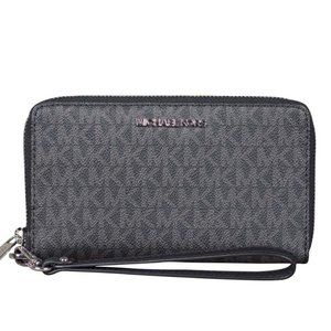 Michael Kors Medium Travel Phone Holder in Black